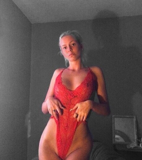 Jazzkerins 裸の女優 写真