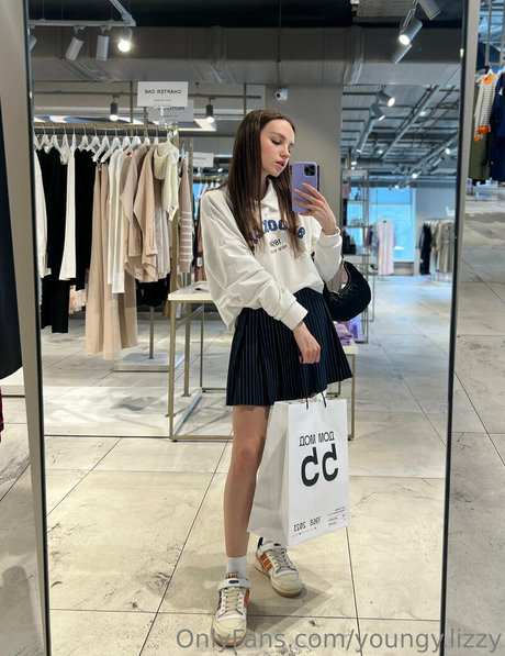 ゴス3P OnlyFans ホットセックス ギャラリー