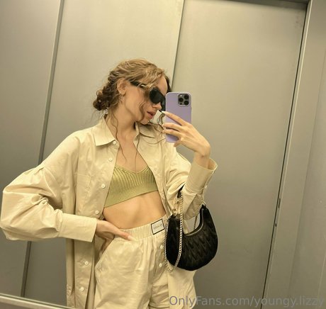 ウェブカメラ オンリーファンズ 無料エロ 画像