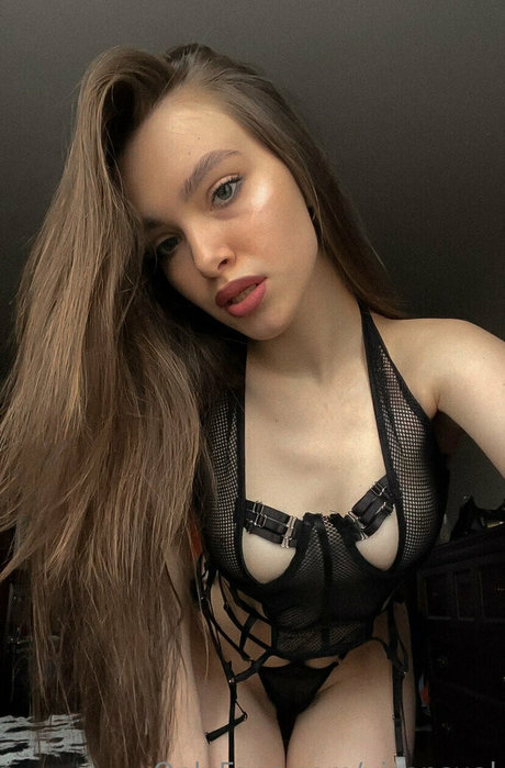 女性の筋肉オンリーファンズ ベスト 画像