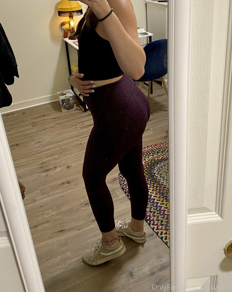 年配の熟女オンリーファンズ アートxxx 画像