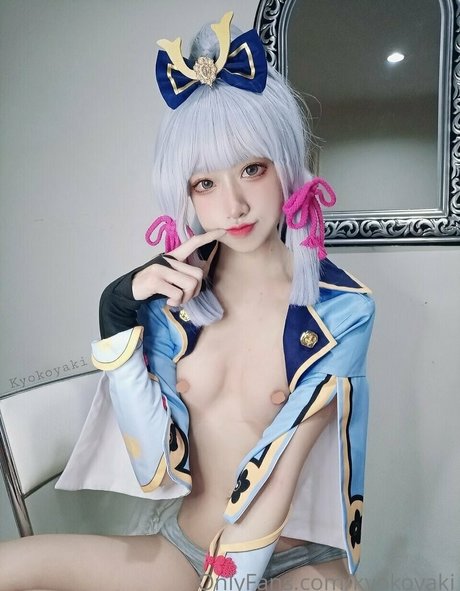 妊娠中のアジア人オンリーファンズ エロ 写真