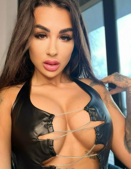 赤毛の熟女オンリーファンズ アートポルノ ギャラリー