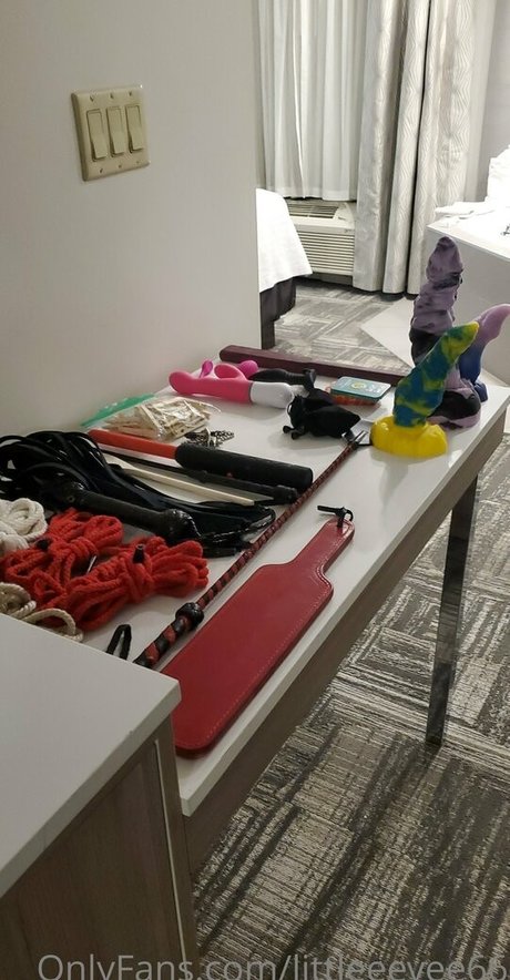 パフィーオンリーファンズ ホット 写真