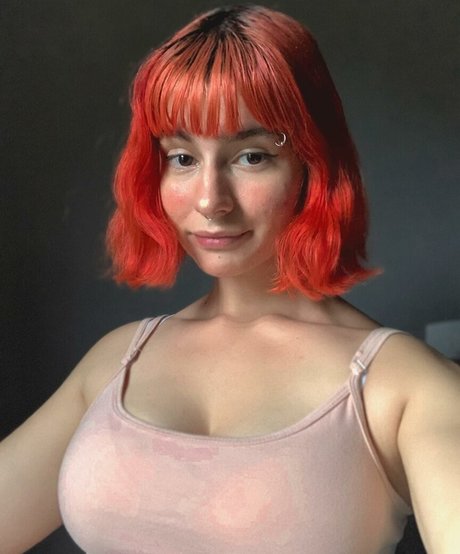 Giovana Gomes 美しいモデル 写真