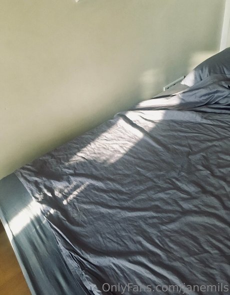 anapuru ヌード女優 画像