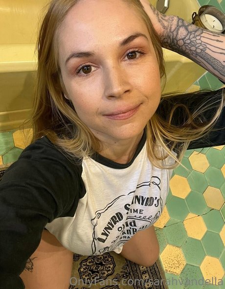 Sarahvandella 完璧なスター 写真