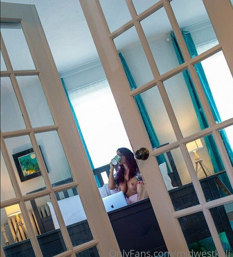 midwestkali セックスモデル 画像