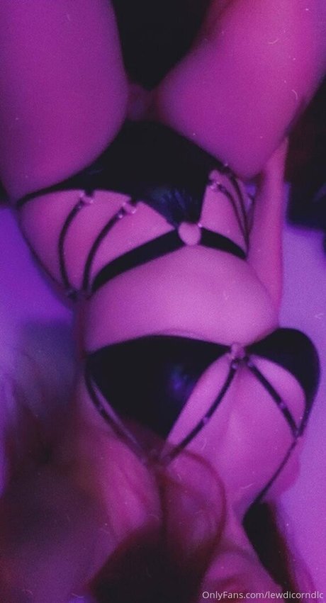 lewdicorndlc スター ヌード 画像