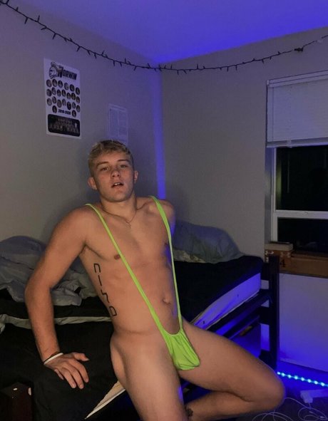 主観視点の手コキOnlyFans ポルノグラフィック 写真