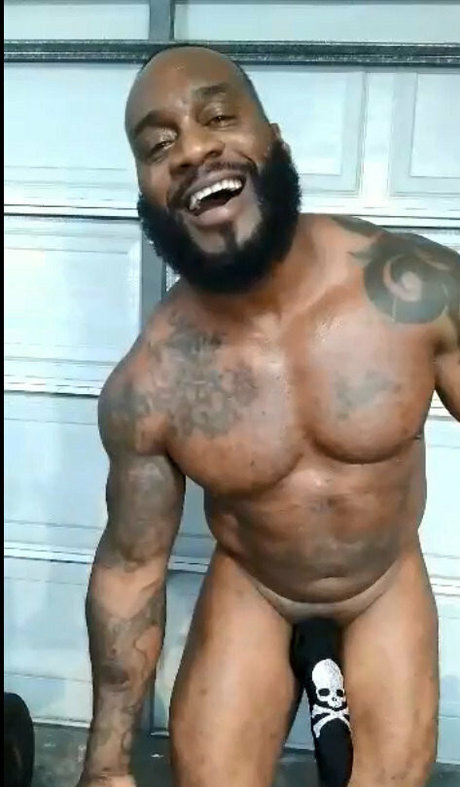 曲線美のラテン系オンリーファンズ パーフェクト アーカイブ