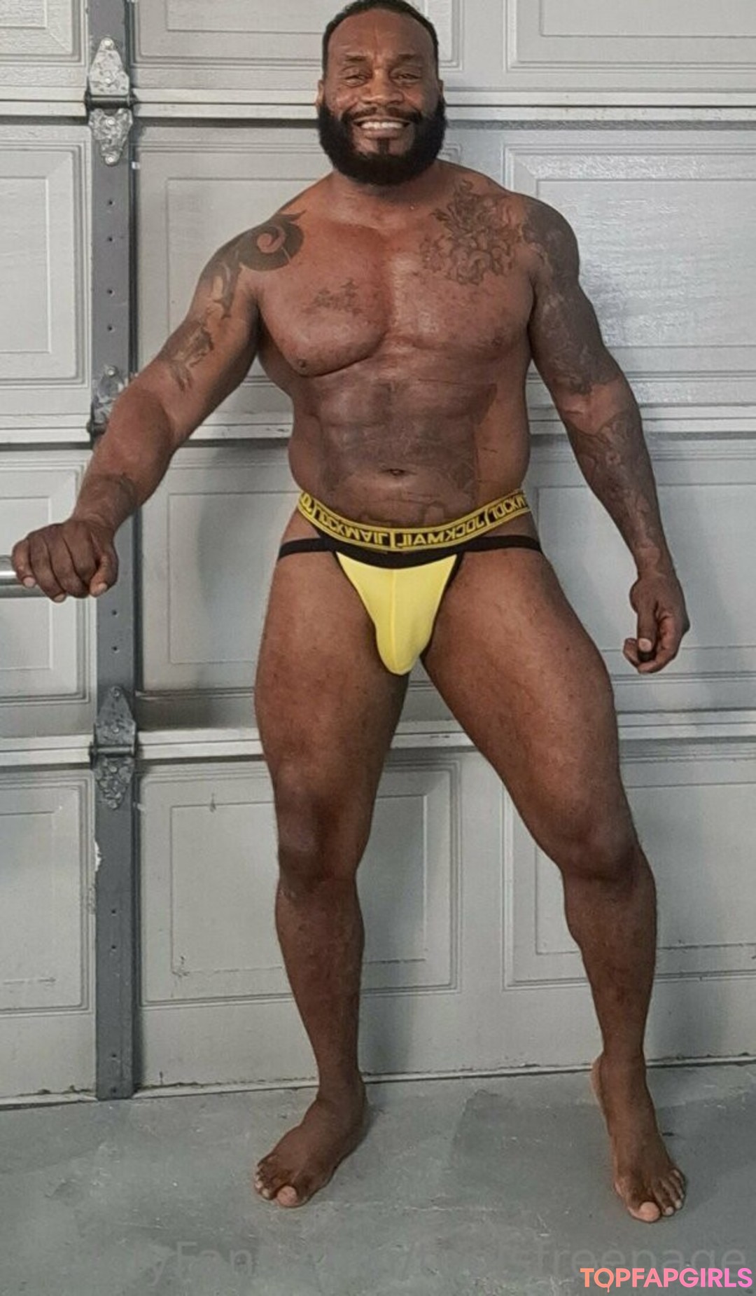 フェイシャルオンリーファンズ セクシーヌード 画像