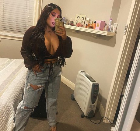 Maria Luisa 美しいポルノスター ギャラリー