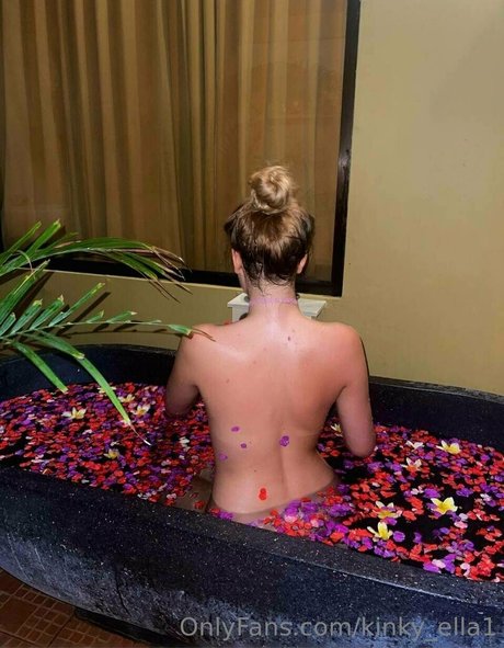 kinky ella1 ポルノスター パーフェクト 画像