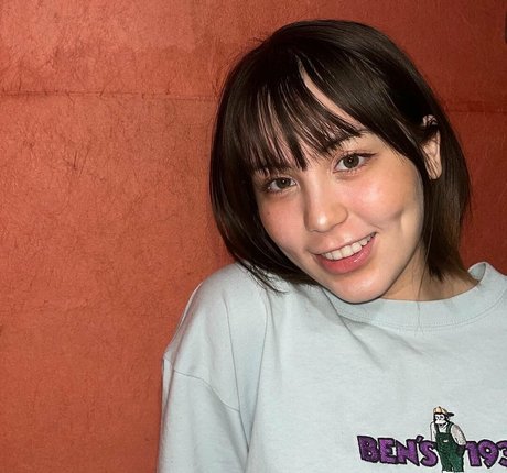 アジア人のティーンの足 オンリーファンズ xxx ギャラリー