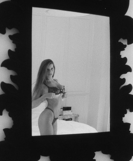 Arbel HDポルノスター 写真