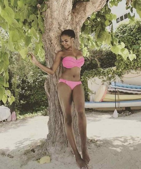 Oti Mabuse ヌードのポルノスター 写真