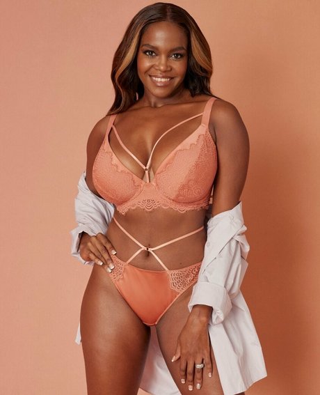 Oti Mabuse 完璧なモデル 写真