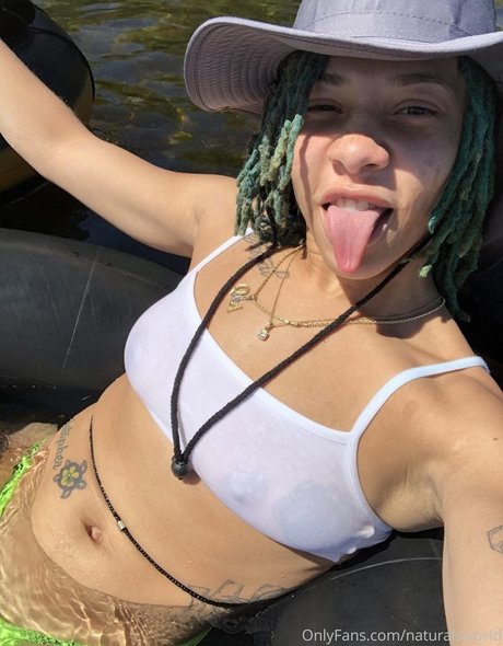 Naturalsworld ポルノスター ヌード ギャラリー