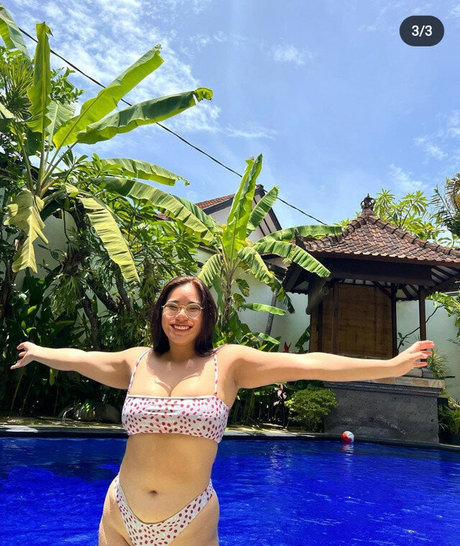 Mathilda Huang ヌードモデル 写真