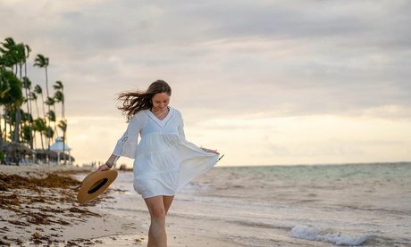 Felicia Hofner スター アーカイブ