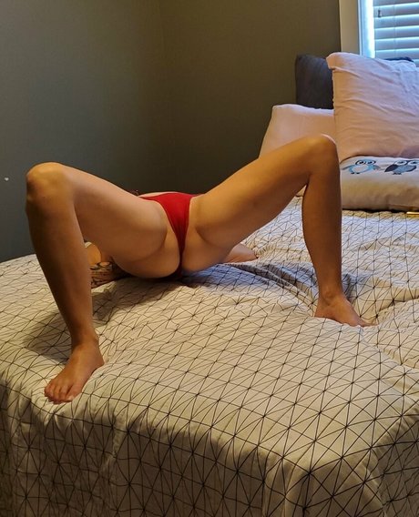 太めのブロンドオンリーファンズ えろた 画像