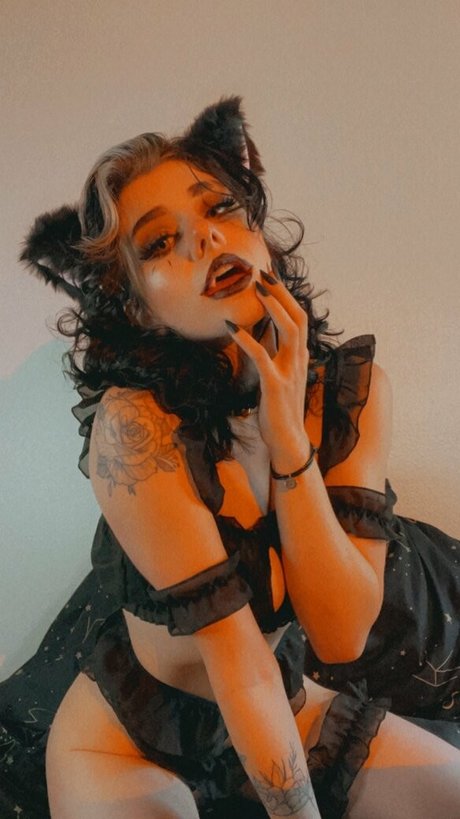 巨乳ブルネットオンリーファンズ えろた ギャラリー