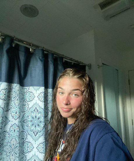 andrea posnerrr ポルノスター 裸 アーカイブ