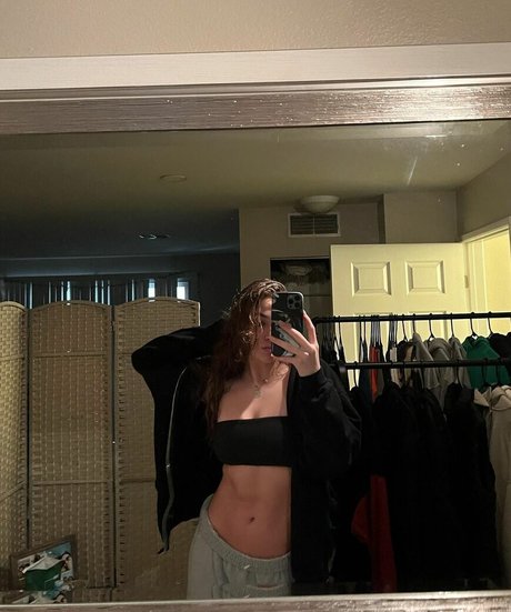 andrea posnerrr セックスポルノスター 写真