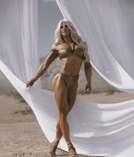 アジアンゴス オンリーファンズ ホット 写真