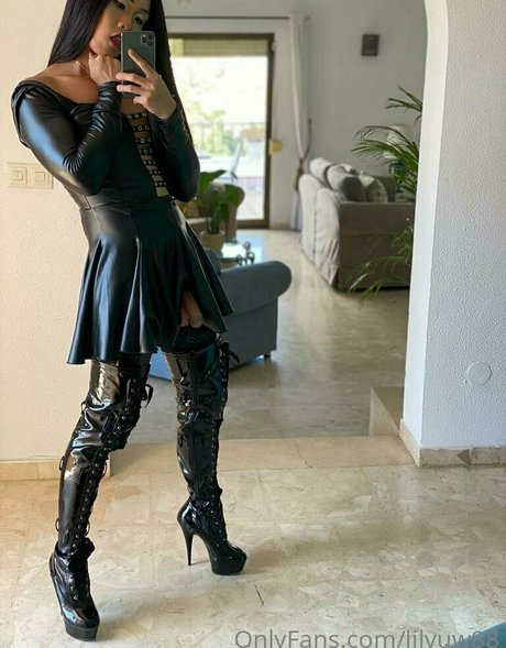 ブロンドビキニOnlyFans 裸 写真