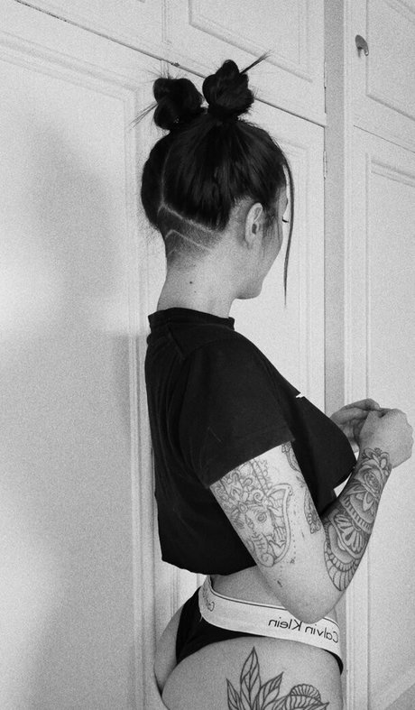 Mar Morales Ochoa 裸のポルノスター 画像