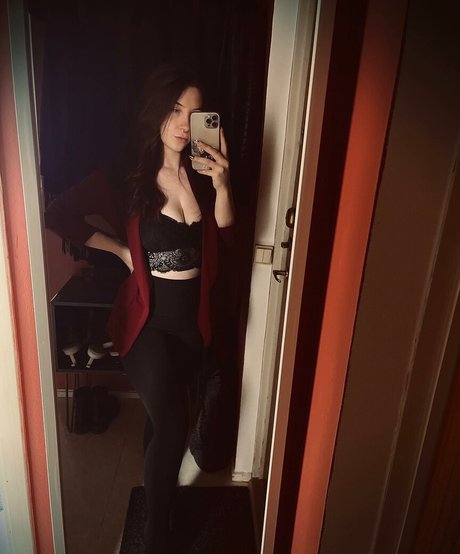 セクシーなドレスOnlyFans アートポルノ ギャラリー