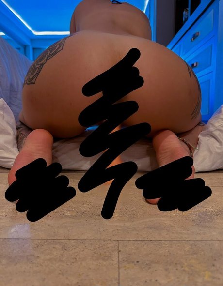 50歳のOnlyFans ホットxxx 画像