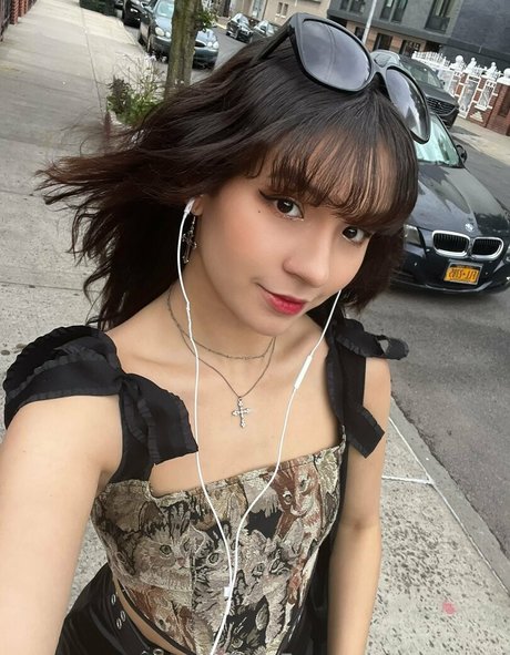 ソロオンリーファンズ アダルト ギャラリー