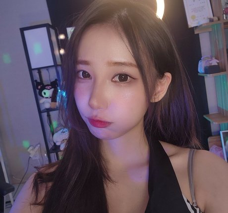 magenta62 エロティックなポルノスター ギャラリー