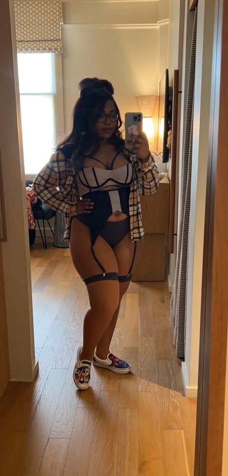 Ria Parker ポルノモデル 写真