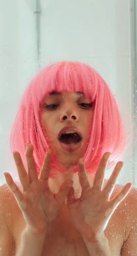 痩せたティーンのオンリーファンズ ホット裸 画像