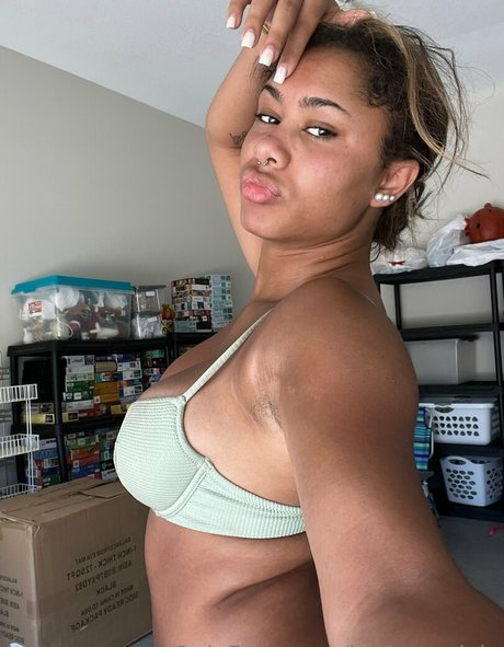 ヌード 屋外 OnlyFans ベスト ギャラリー