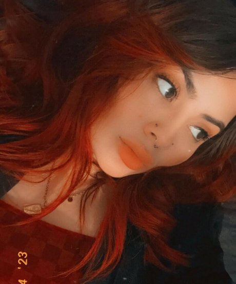 emilyelixer アートモデル 写真