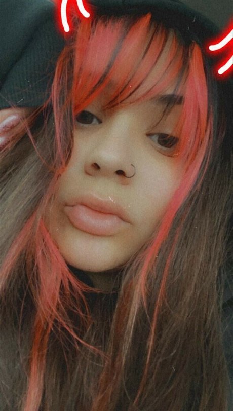 emilyelixer 独占スター 写真