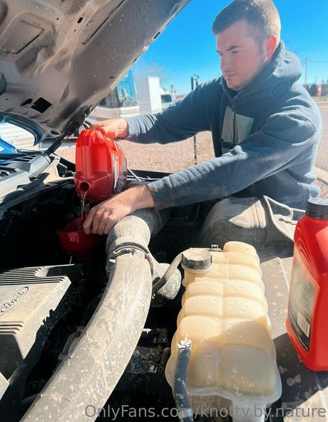 イスラム教徒のオンリーファンズ 裸 ギャラリー