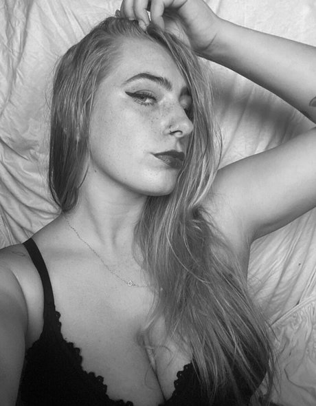 Blondinbelka 美しい女優 写真