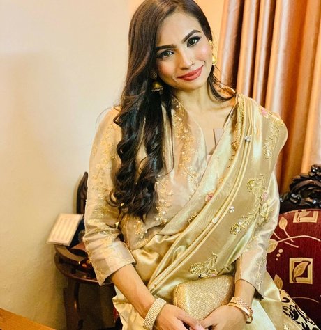 ナチュラルポーグオンリーファン セクシー裸 ギャラリー