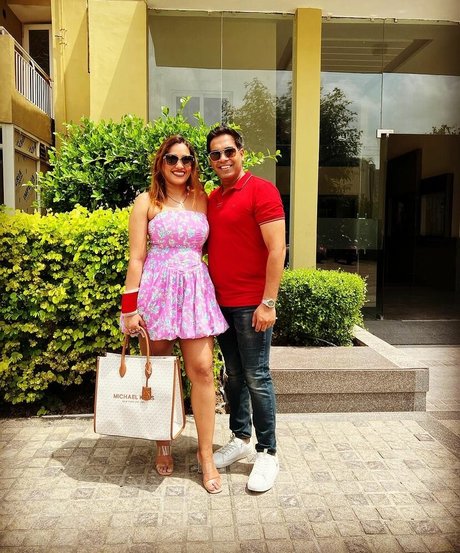 Akanksha Jain エロティックなモデル 写真