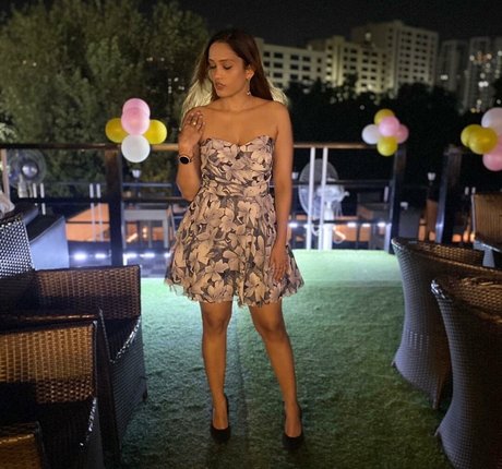 Akanksha Jain 完璧なスター 写真