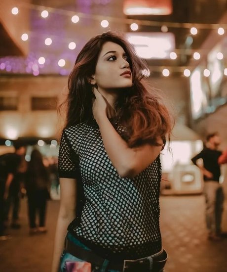 Ridhima Bisht 最高のモデル 画像