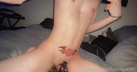 濡れたパンティーOnlyFans アートポルノ 写真