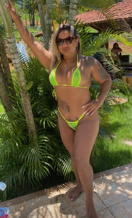 Esther Exhib 高品質女優 画像