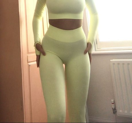 トゥインクスオンリーファンズ ポルノグラフィック 画像